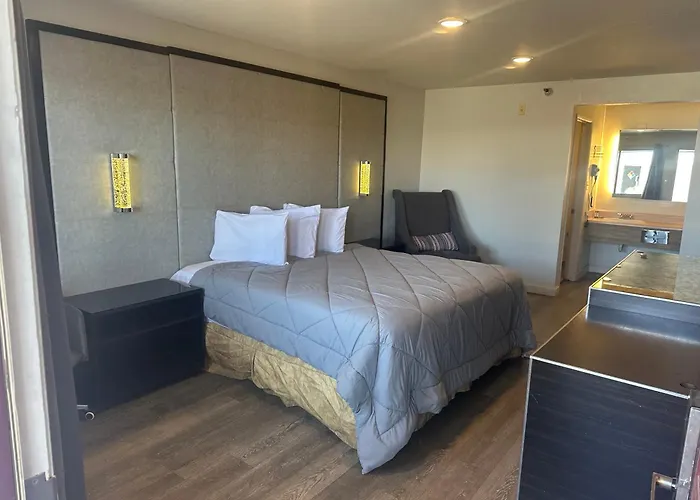 Go2 Inn & Suites By Relianse