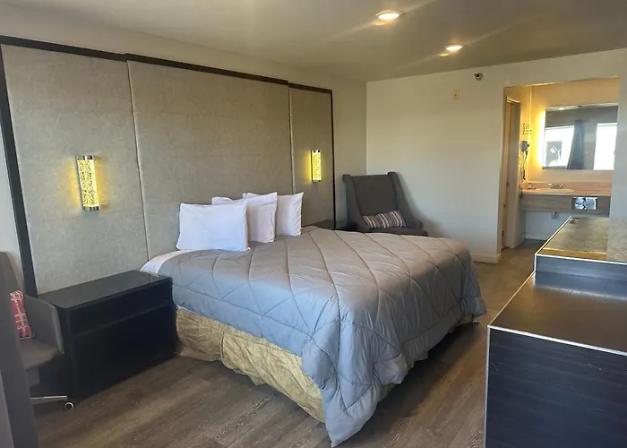 Go2 Inn & Suites By Relianse